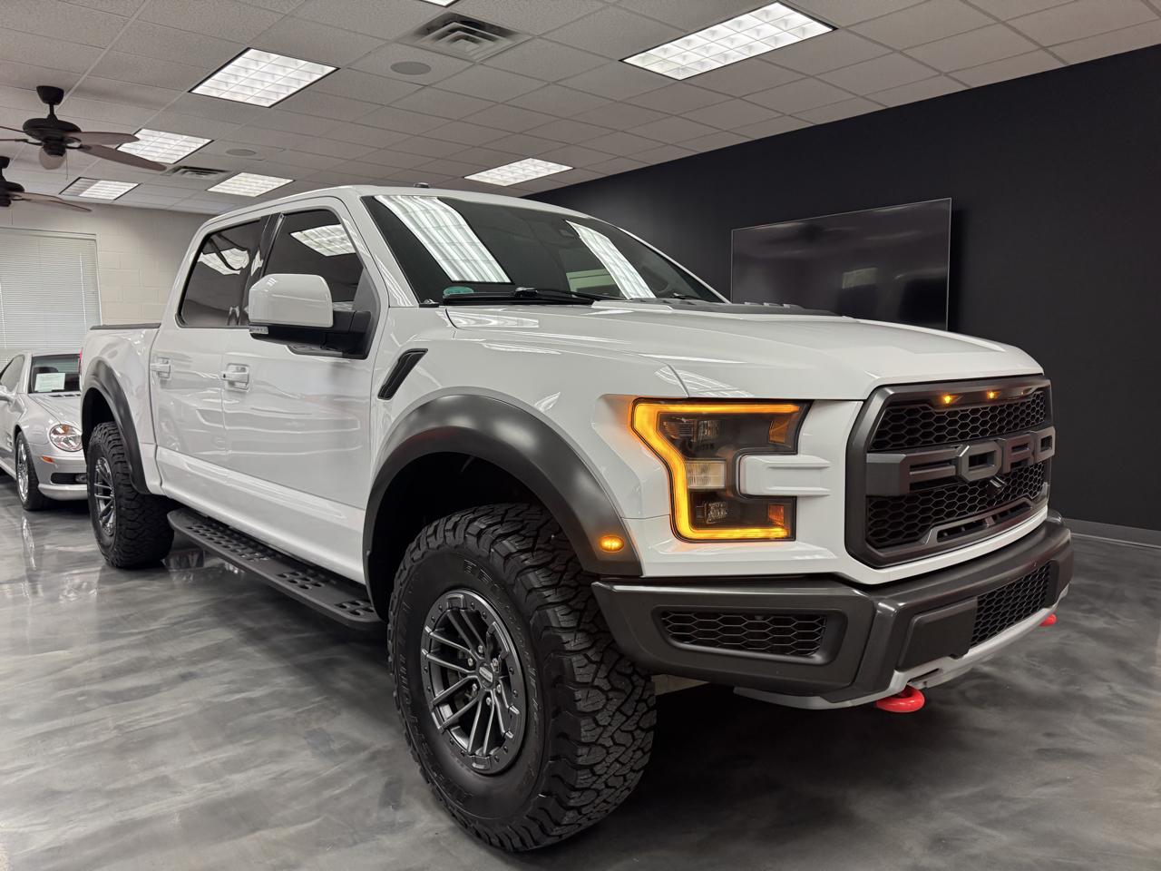 Ford F-150 Raptor 4WD SuperCrew 5.5' Box 2017