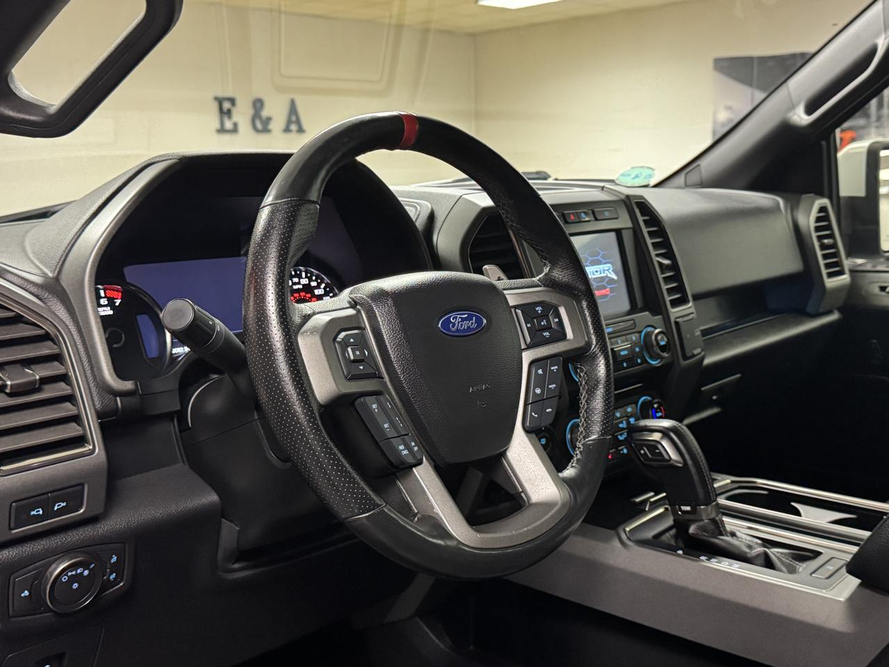 Ford F-150 Raptor 4WD SuperCrew 5.5' Box 2017