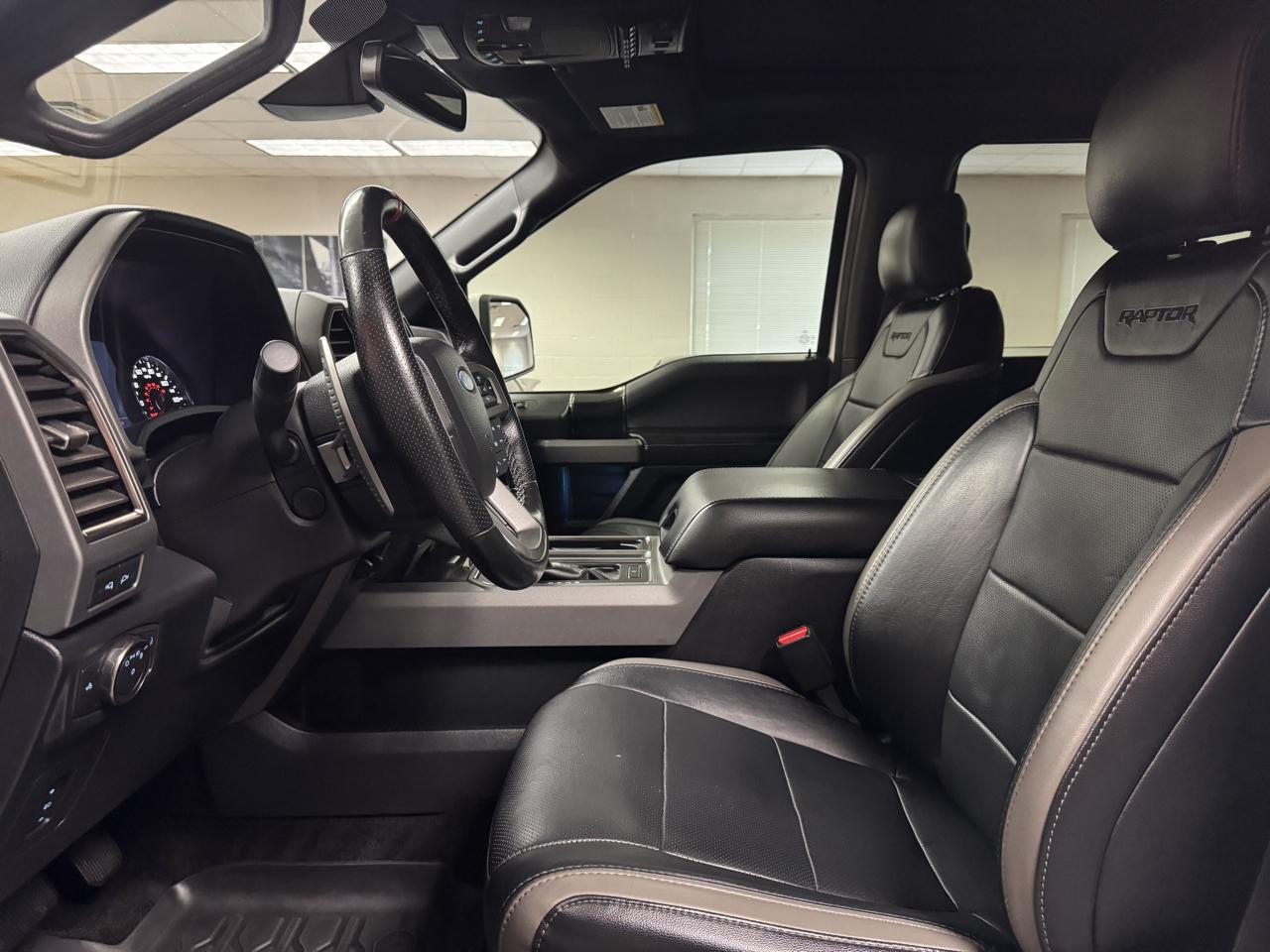 Ford F-150 Raptor 4WD SuperCrew 5.5' Box 2017