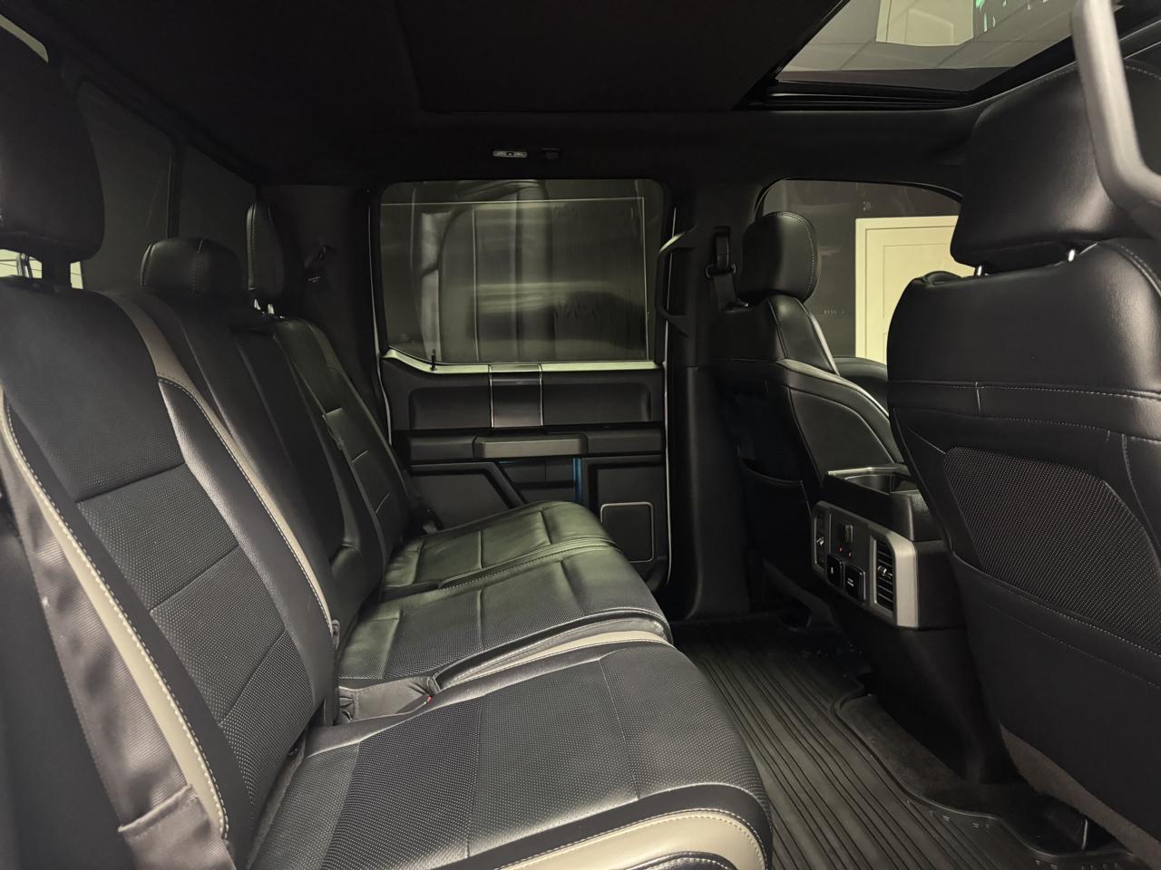 Ford F-150 Raptor 4WD SuperCrew 5.5' Box 2017