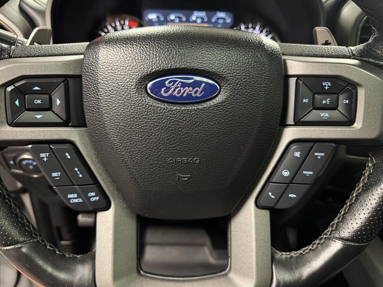 Ford F-150 Raptor 4WD SuperCrew 5.5' Box 2017