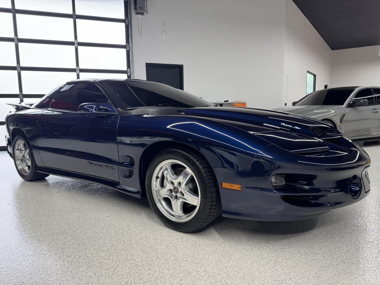 Pontiac Firebird Trans Am WS6 2001