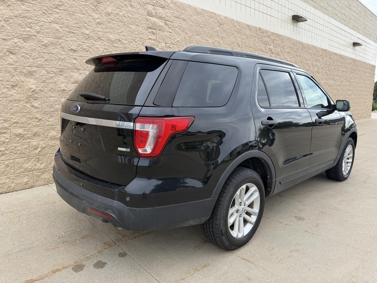Ford Explorer Base 4WD 2017