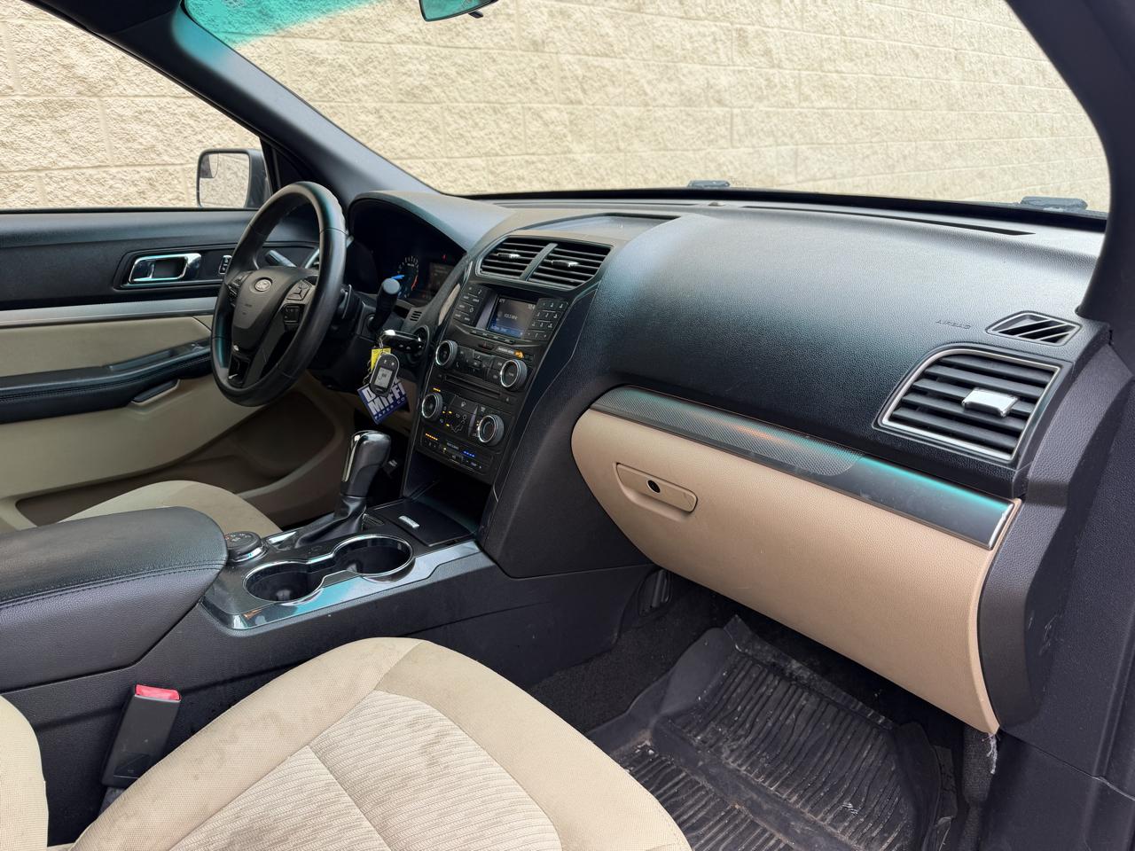 Ford Explorer Base 4WD 2017