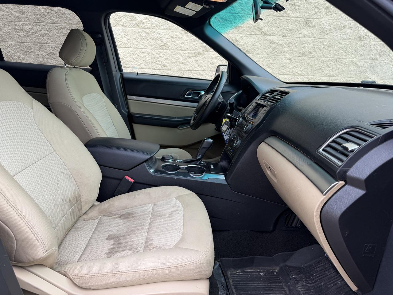Ford Explorer Base 4WD 2017