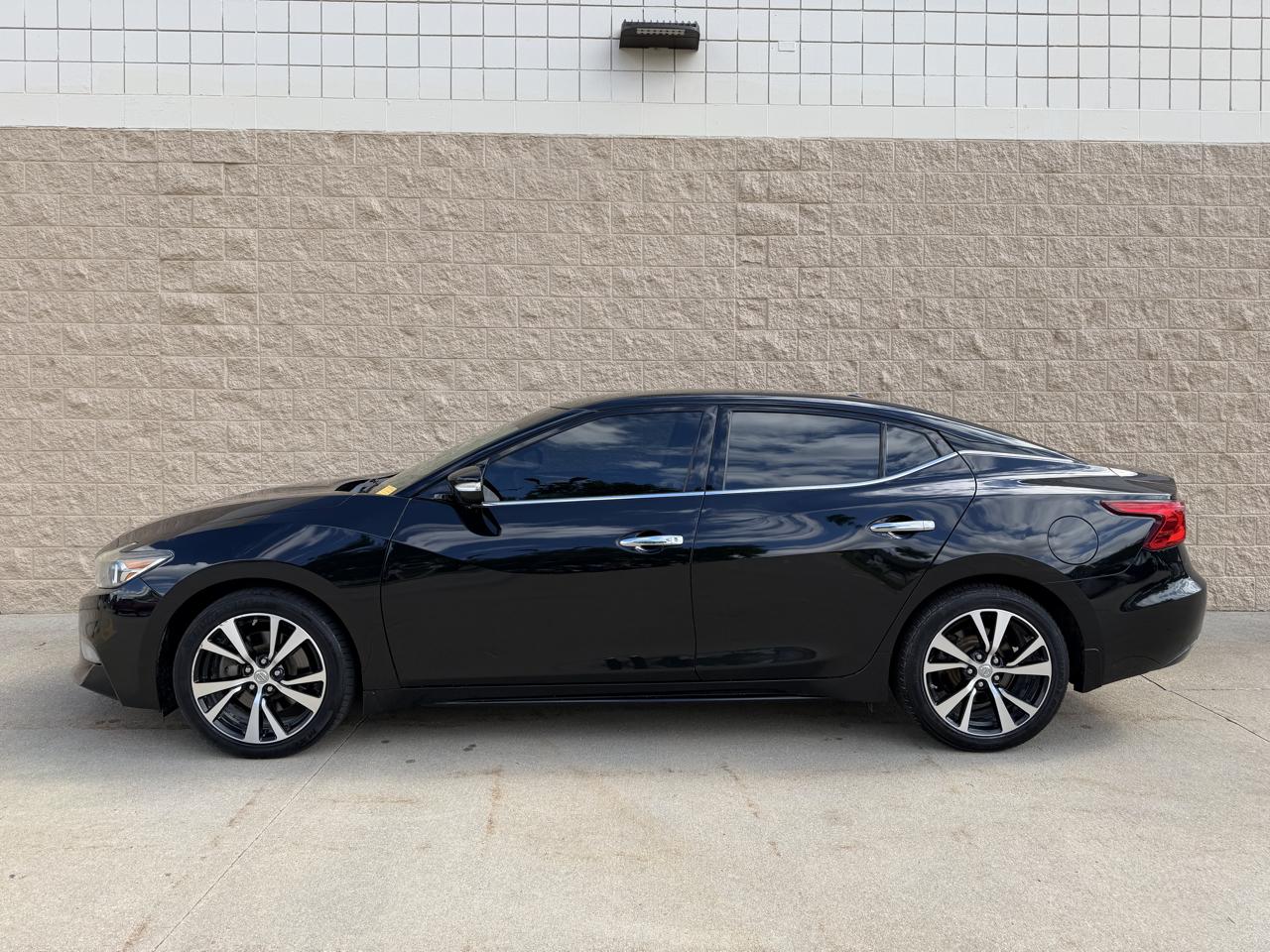 Nissan Maxima SV 3.5L 2017
