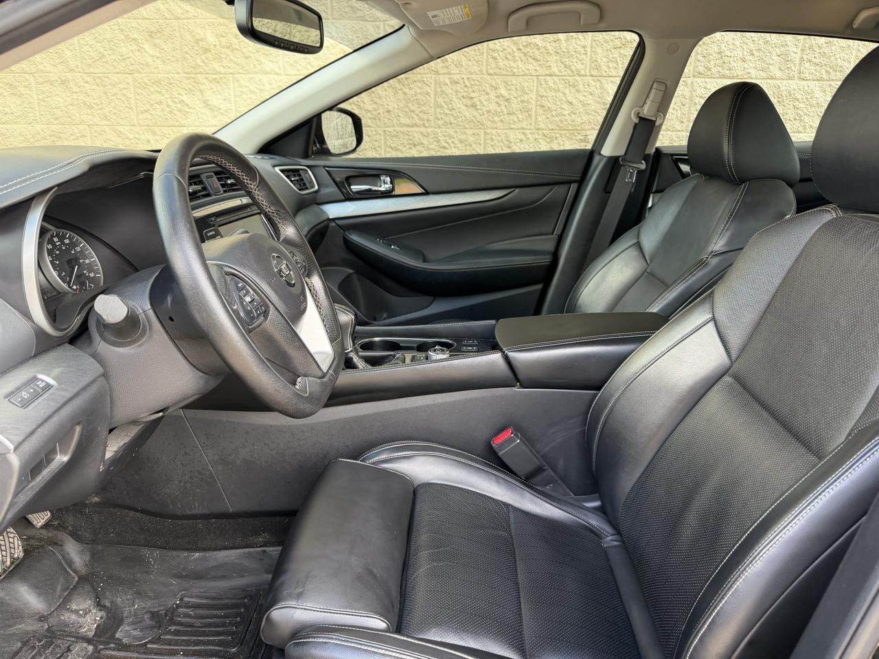 Nissan Maxima SV 3.5L 2017