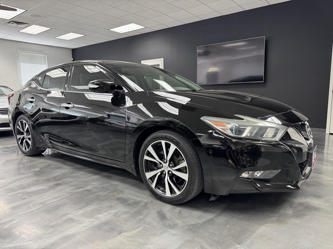 Nissan Maxima SV 3.5L 2017