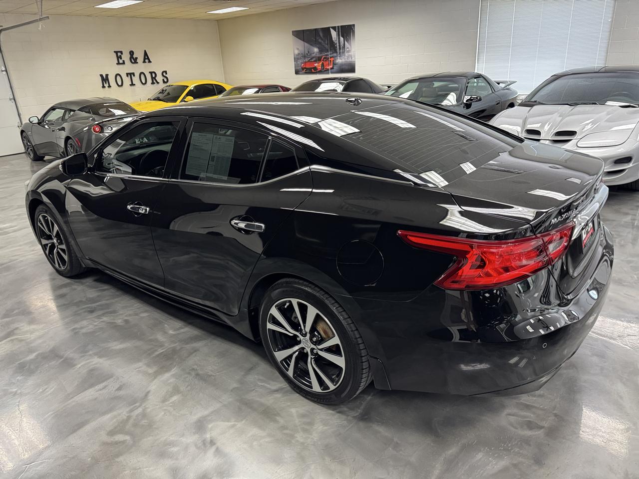 Nissan Maxima SV 3.5L 2017