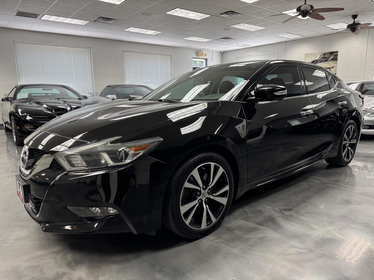 Nissan Maxima SV 3.5L 2017