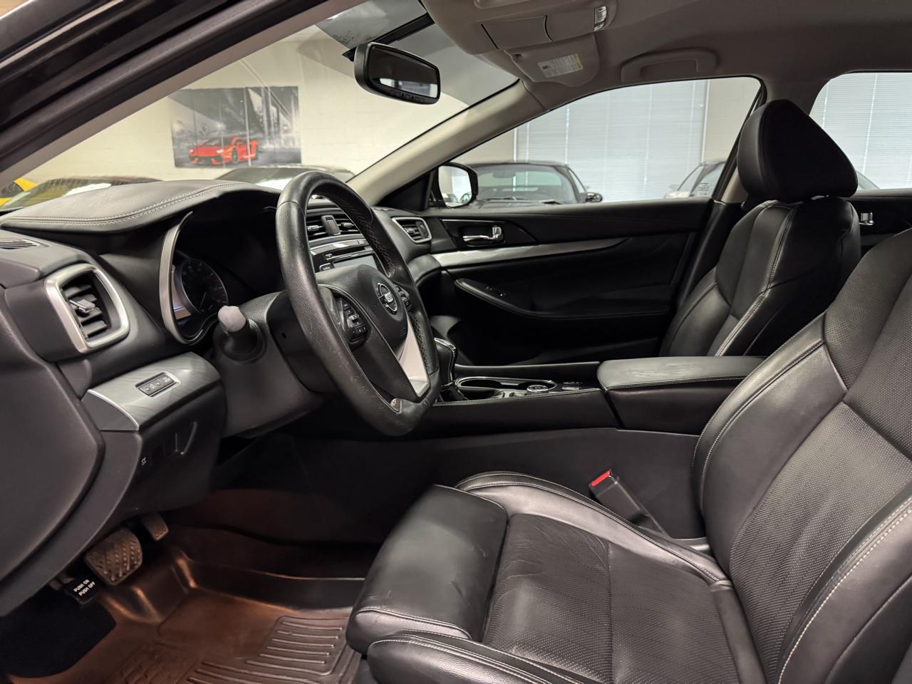 Nissan Maxima SV 3.5L 2017