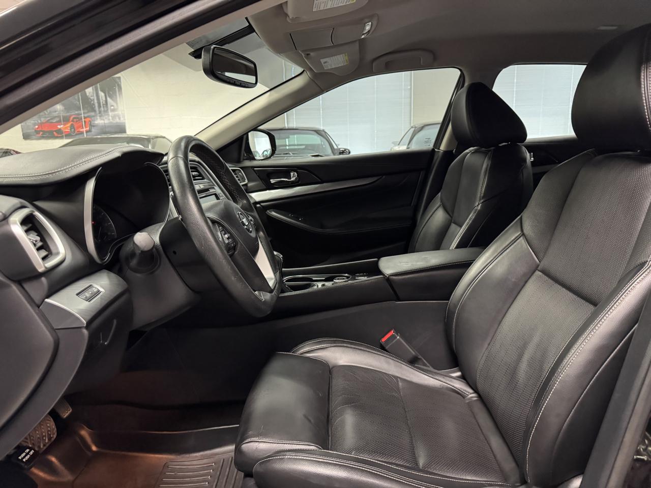 Nissan Maxima SV 3.5L 2017