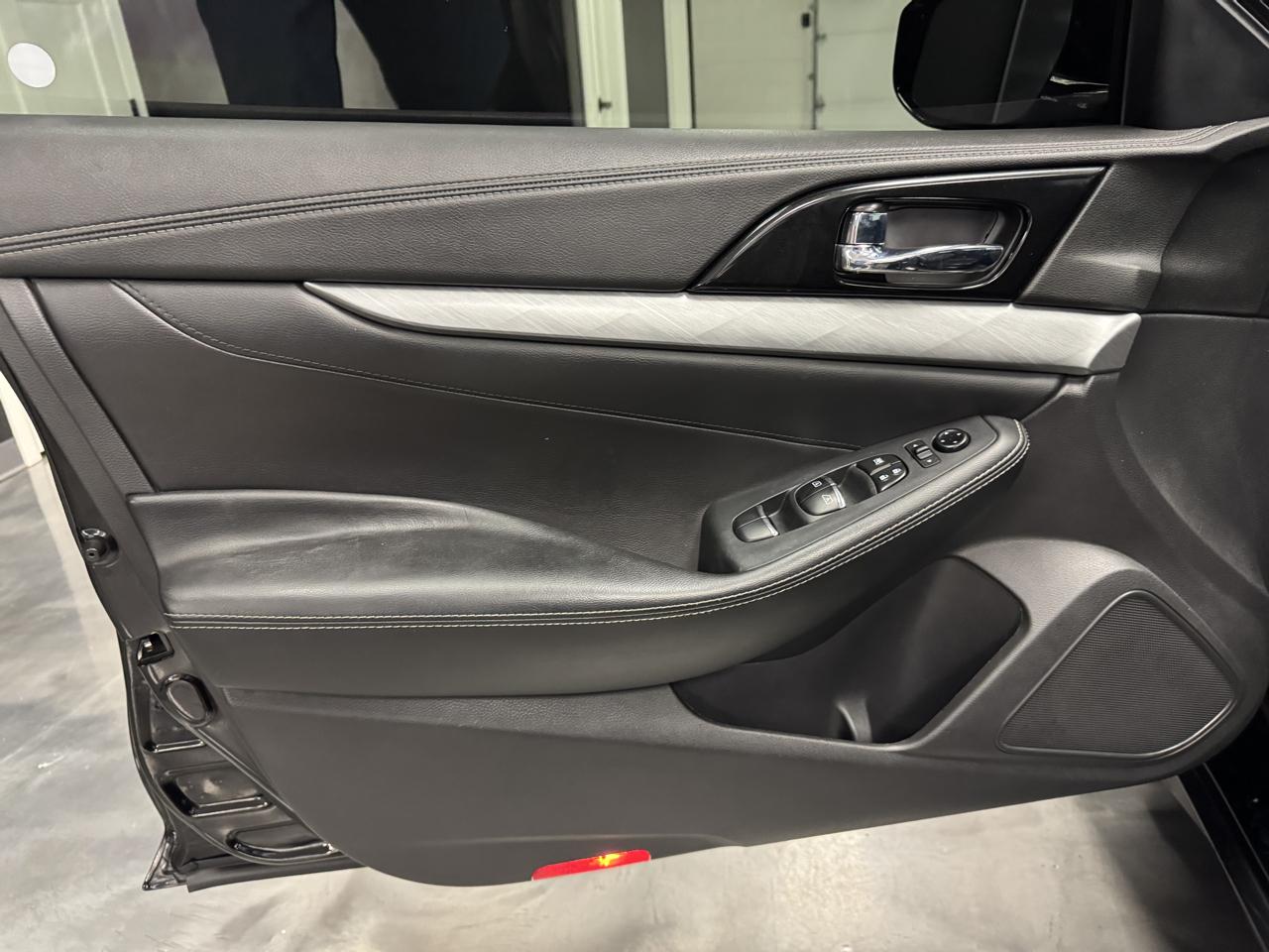 Nissan Maxima SV 3.5L 2017