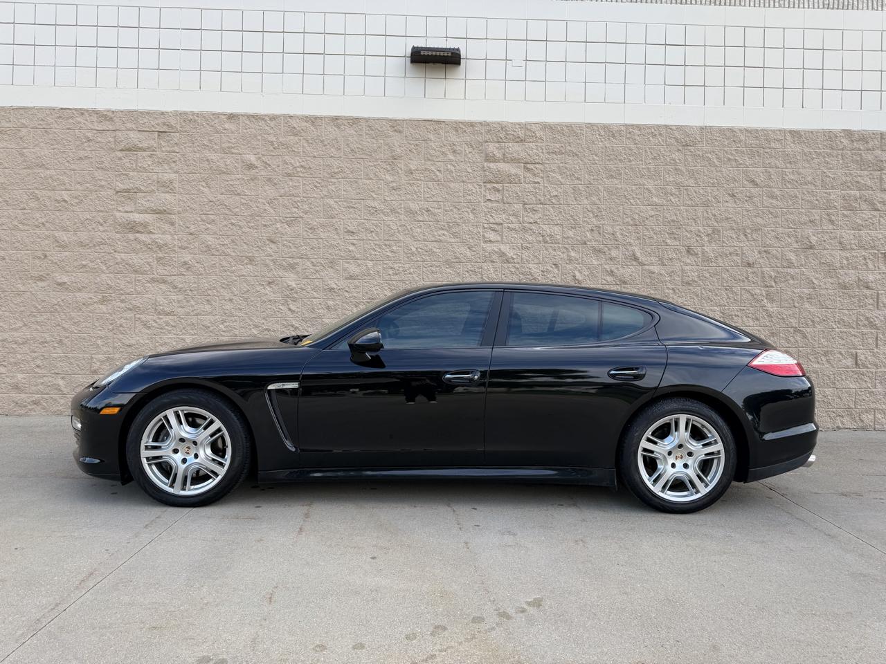 Porsche Panamera  2013