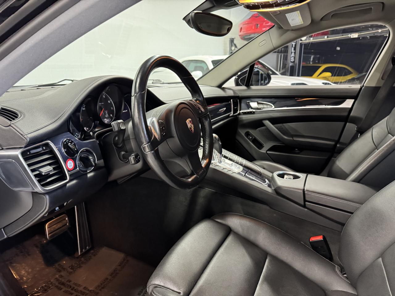 Porsche Panamera  2013