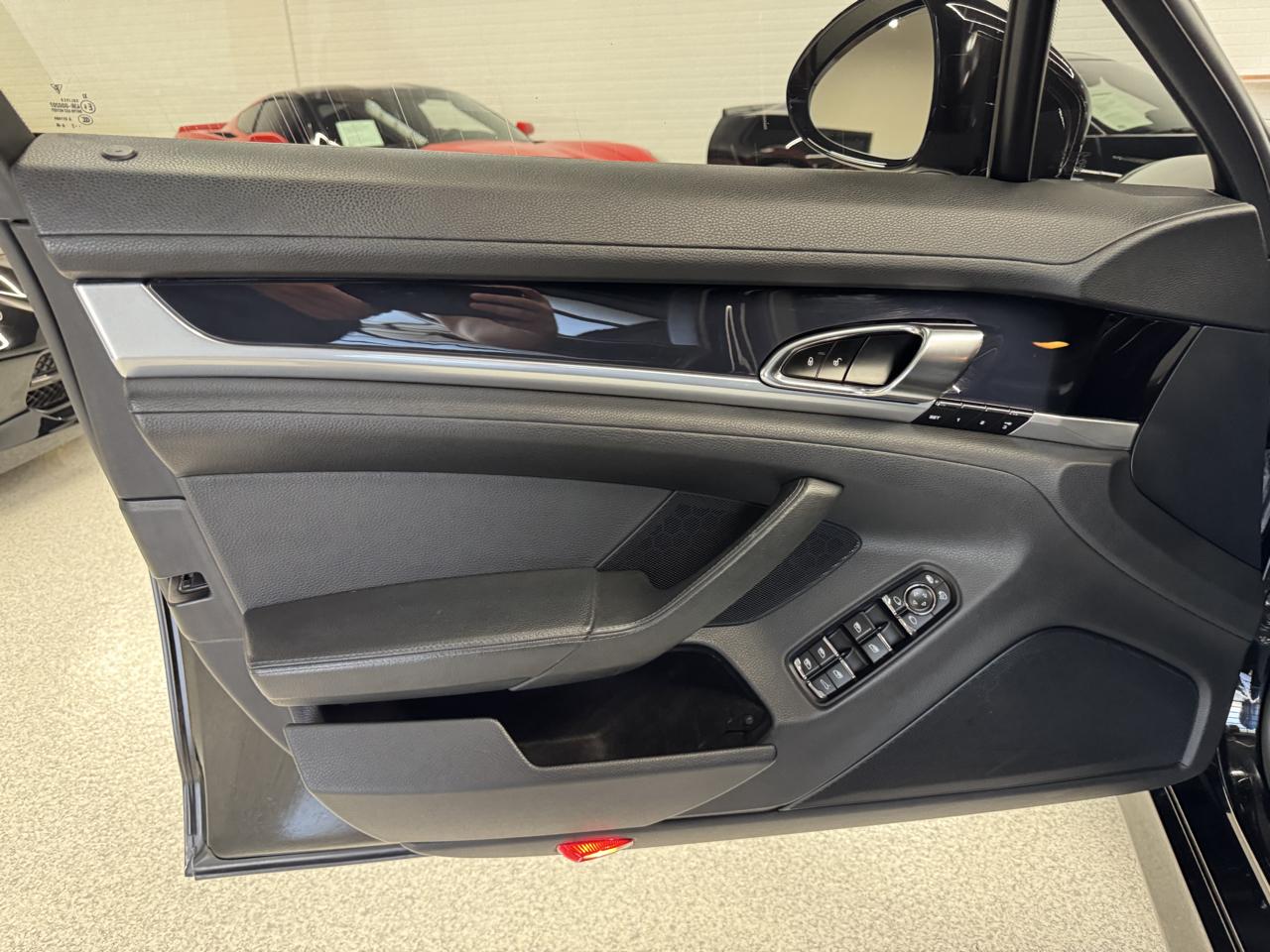 Porsche Panamera  2013