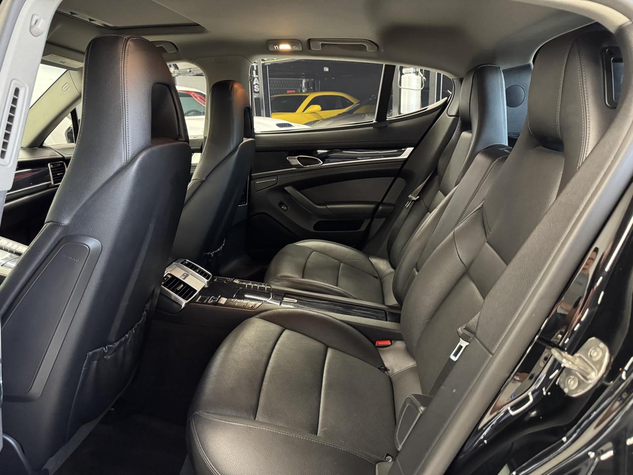 Porsche Panamera  2013