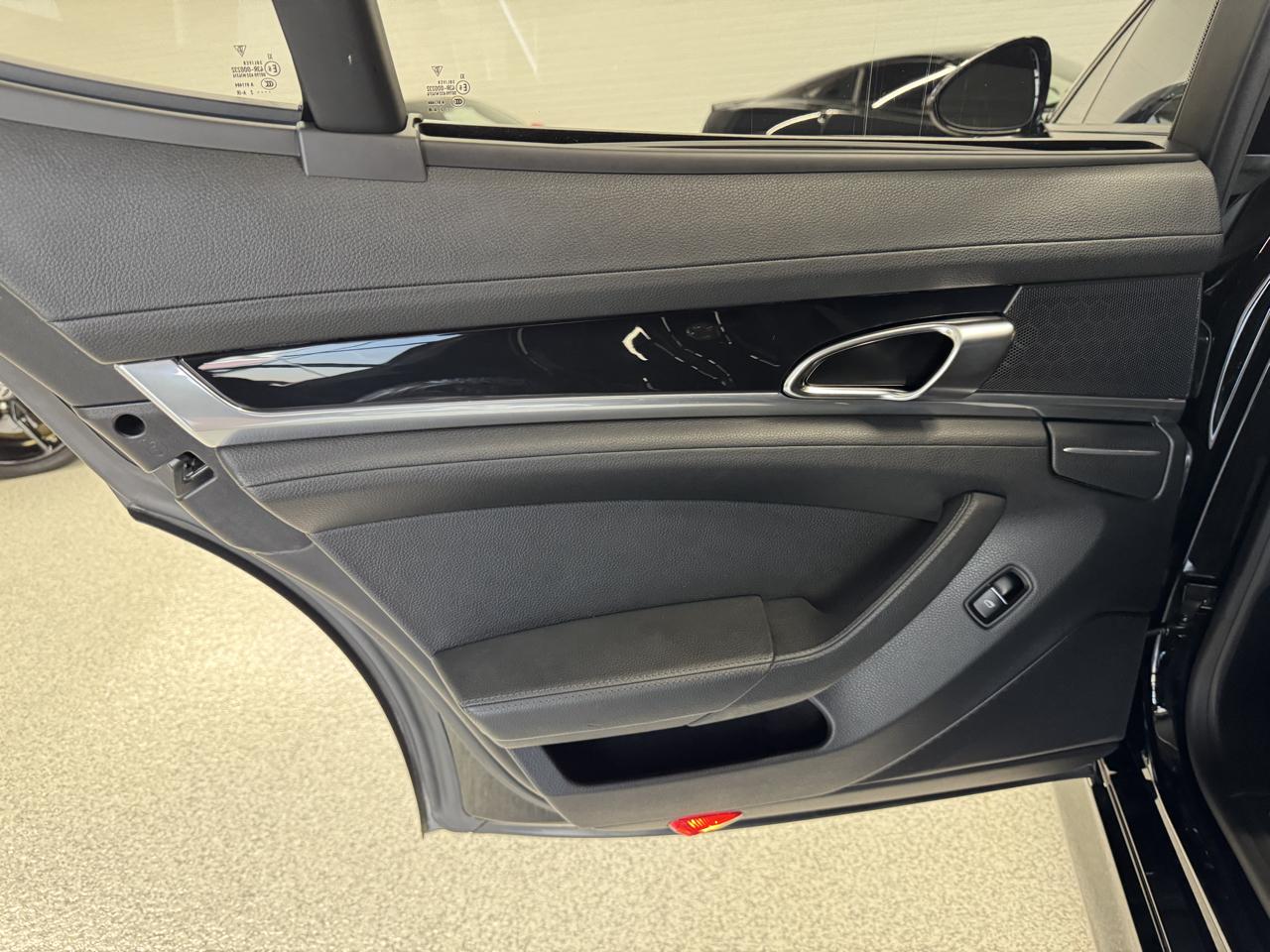 Porsche Panamera  2013