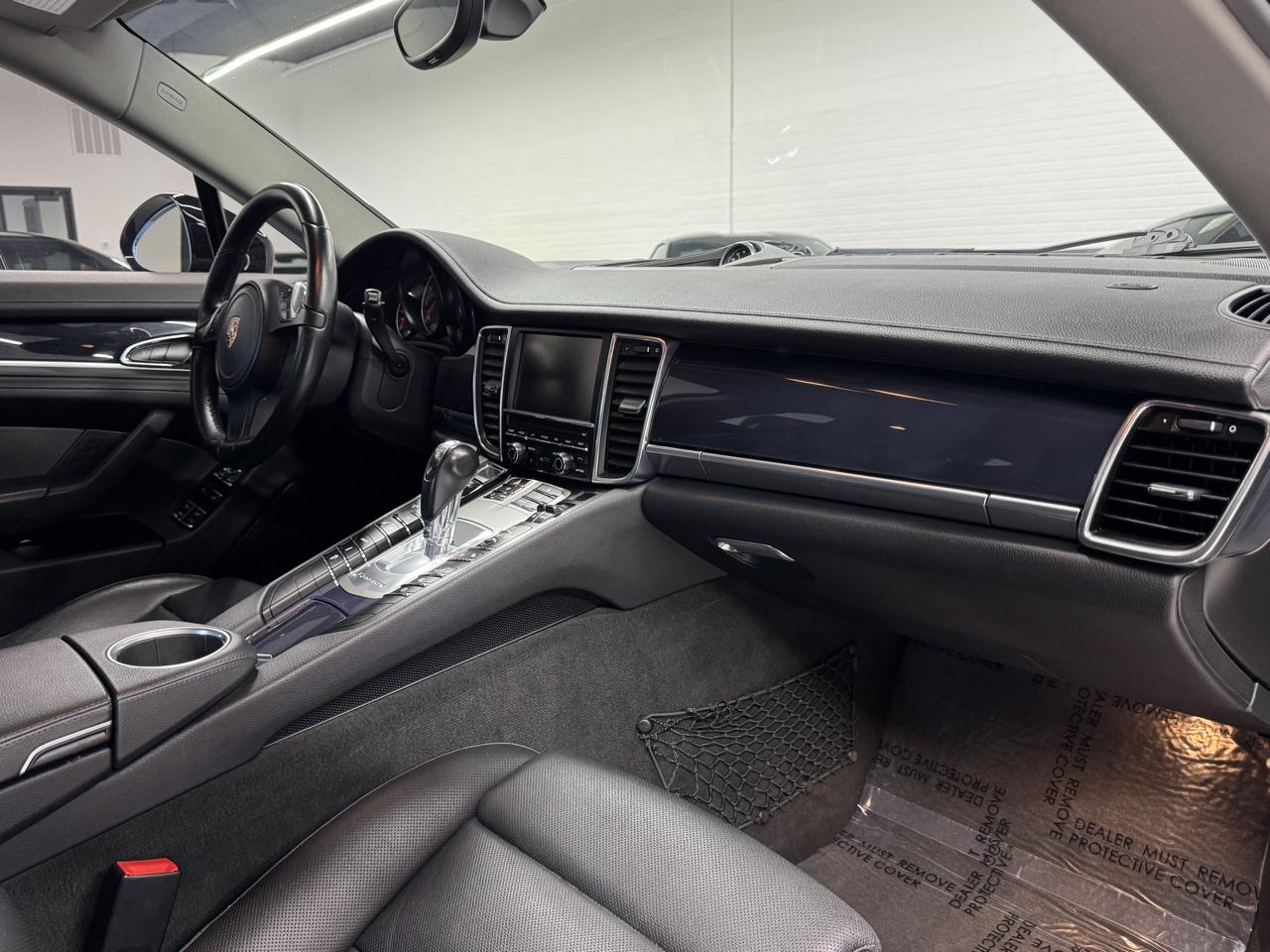 Porsche Panamera  2013