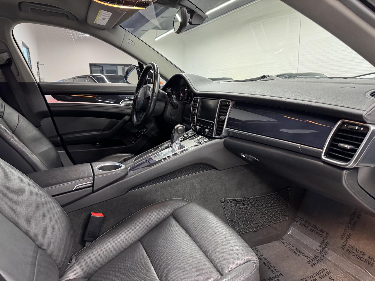Porsche Panamera  2013