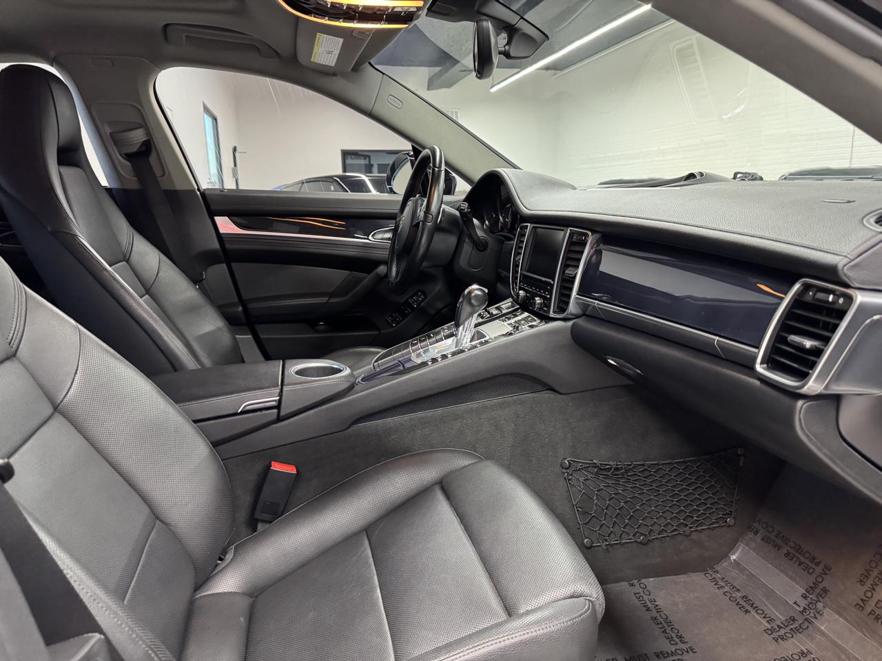 Porsche Panamera  2013
