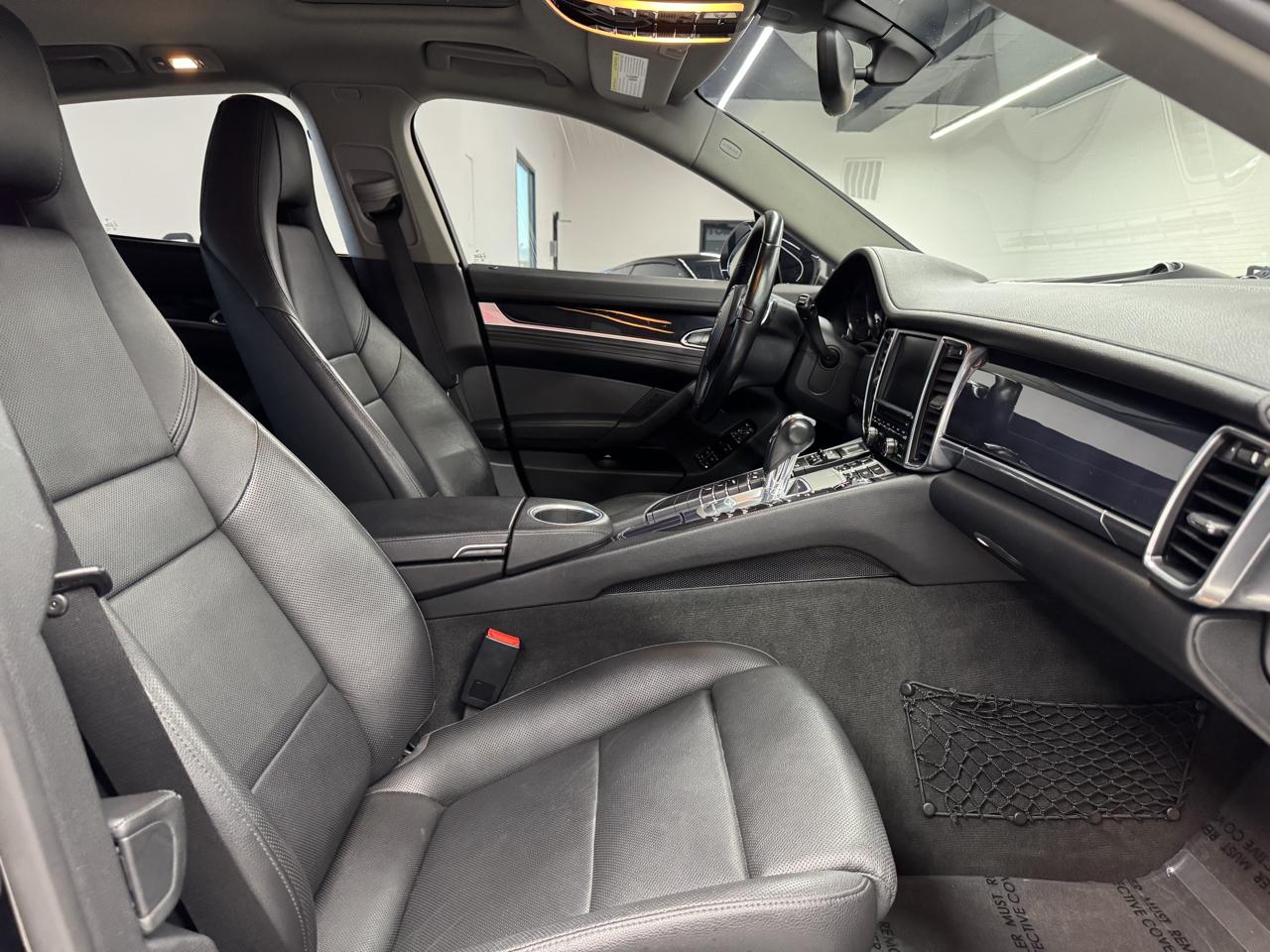 Porsche Panamera  2013