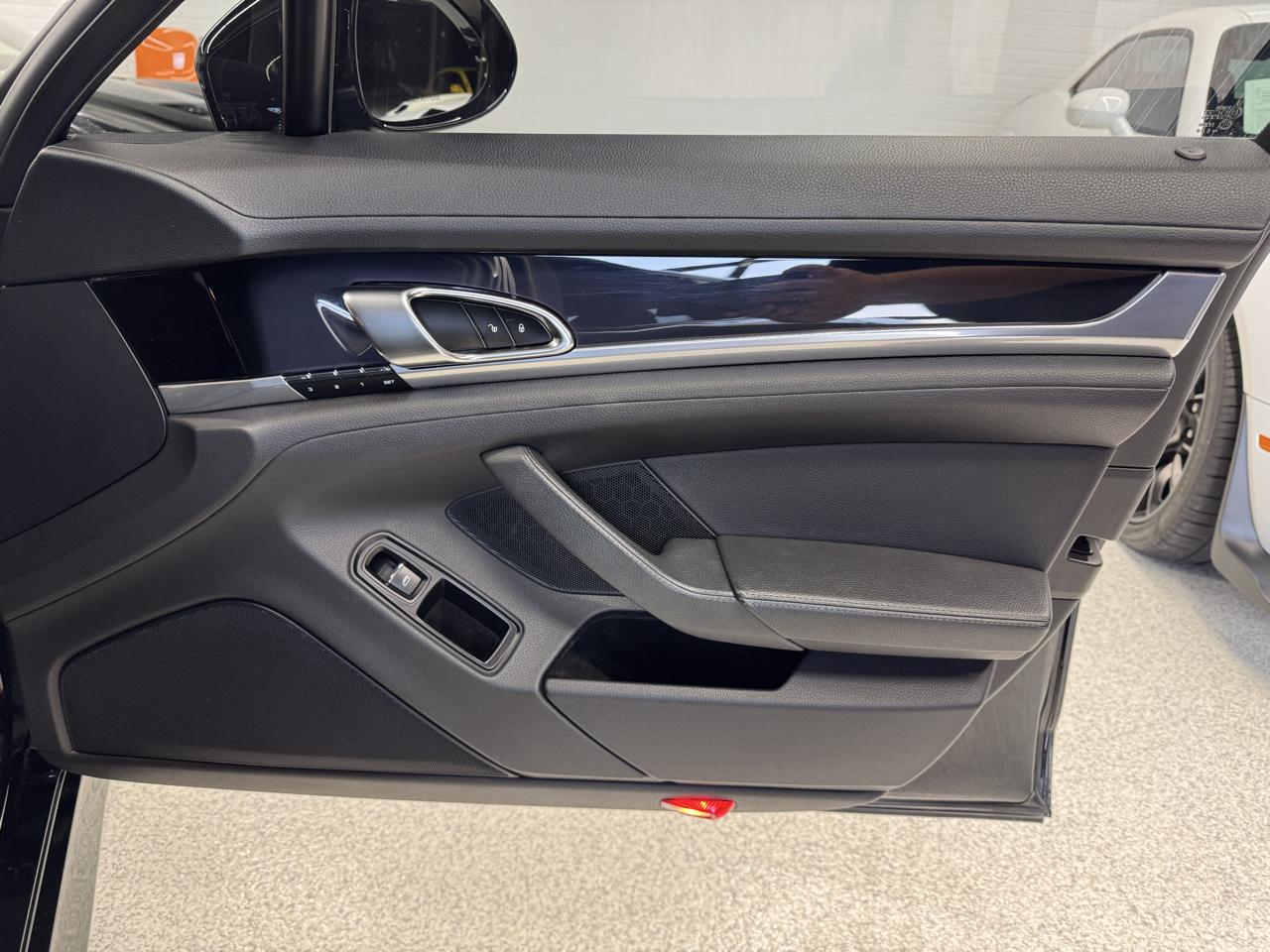 Porsche Panamera  2013