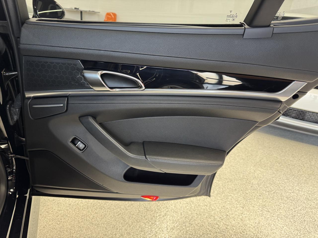 Porsche Panamera  2013