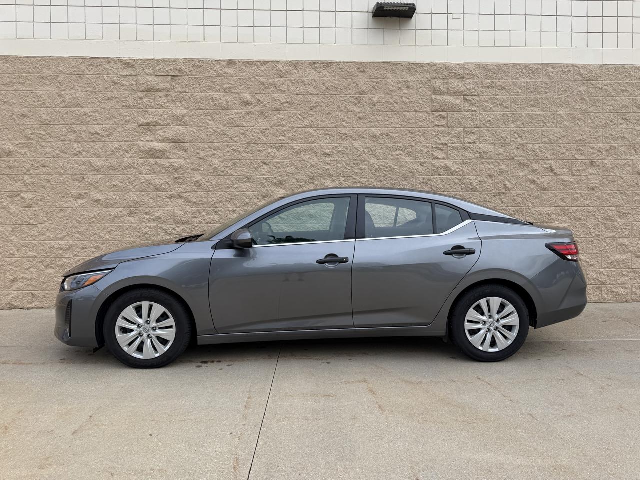 Nissan Sentra S 2024