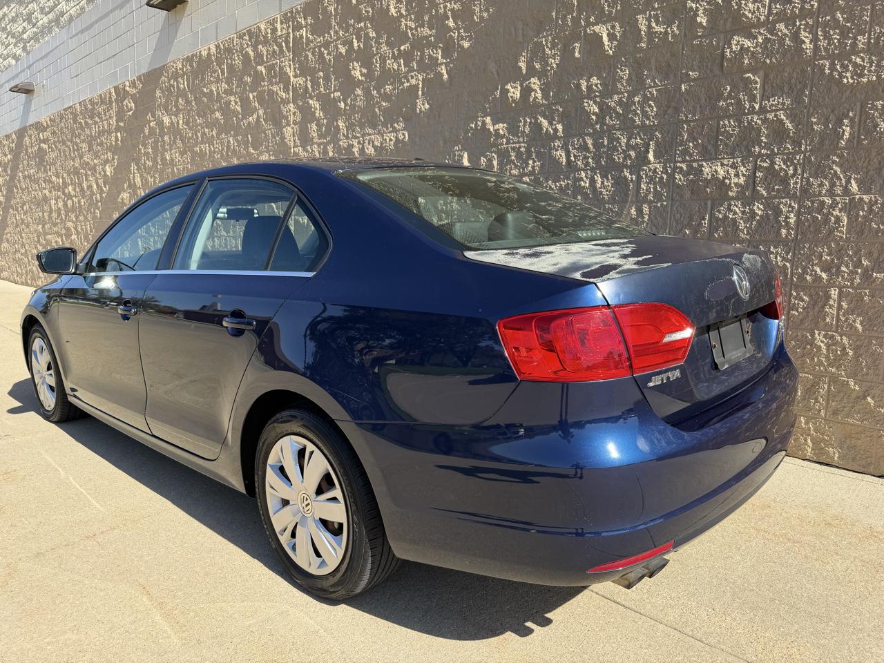 Volkswagen Jetta Sedan 4dr Auto SE 2013