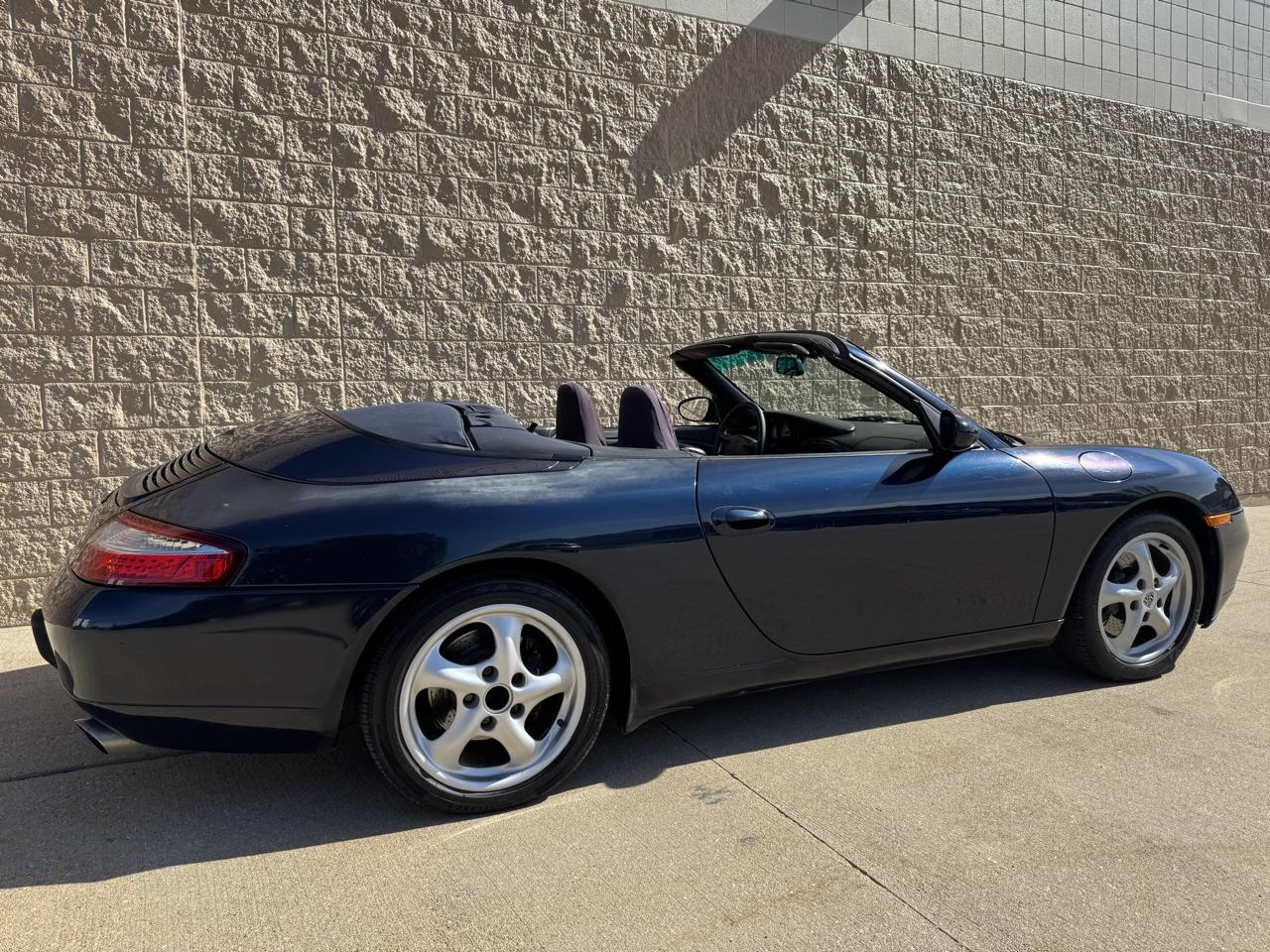 Porsche 911 Carrera  1999