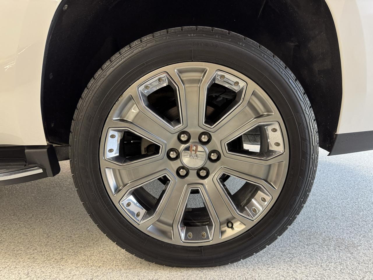 GMC Yukon Denali 2016