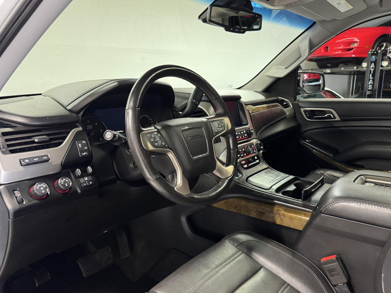 GMC Yukon Denali 2016