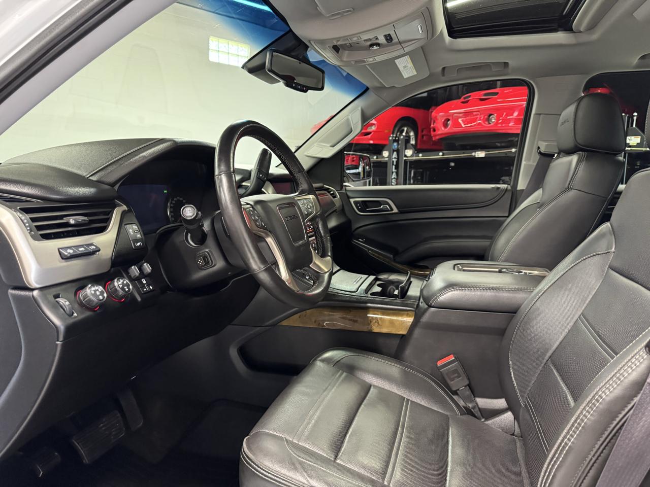 GMC Yukon Denali 2016