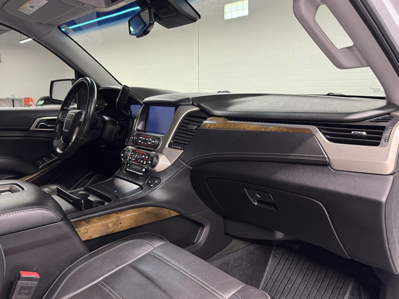GMC Yukon Denali 2016
