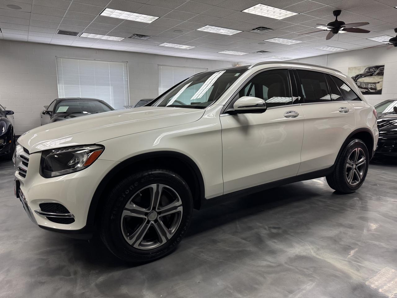 Mercedes-Benz GLC GLC 300 4MATIC SUV 2017
