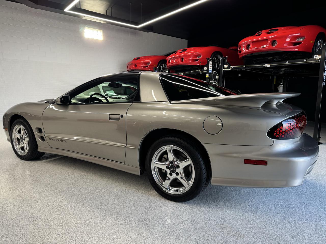 Pontiac Firebird Trans Am WS6 2000