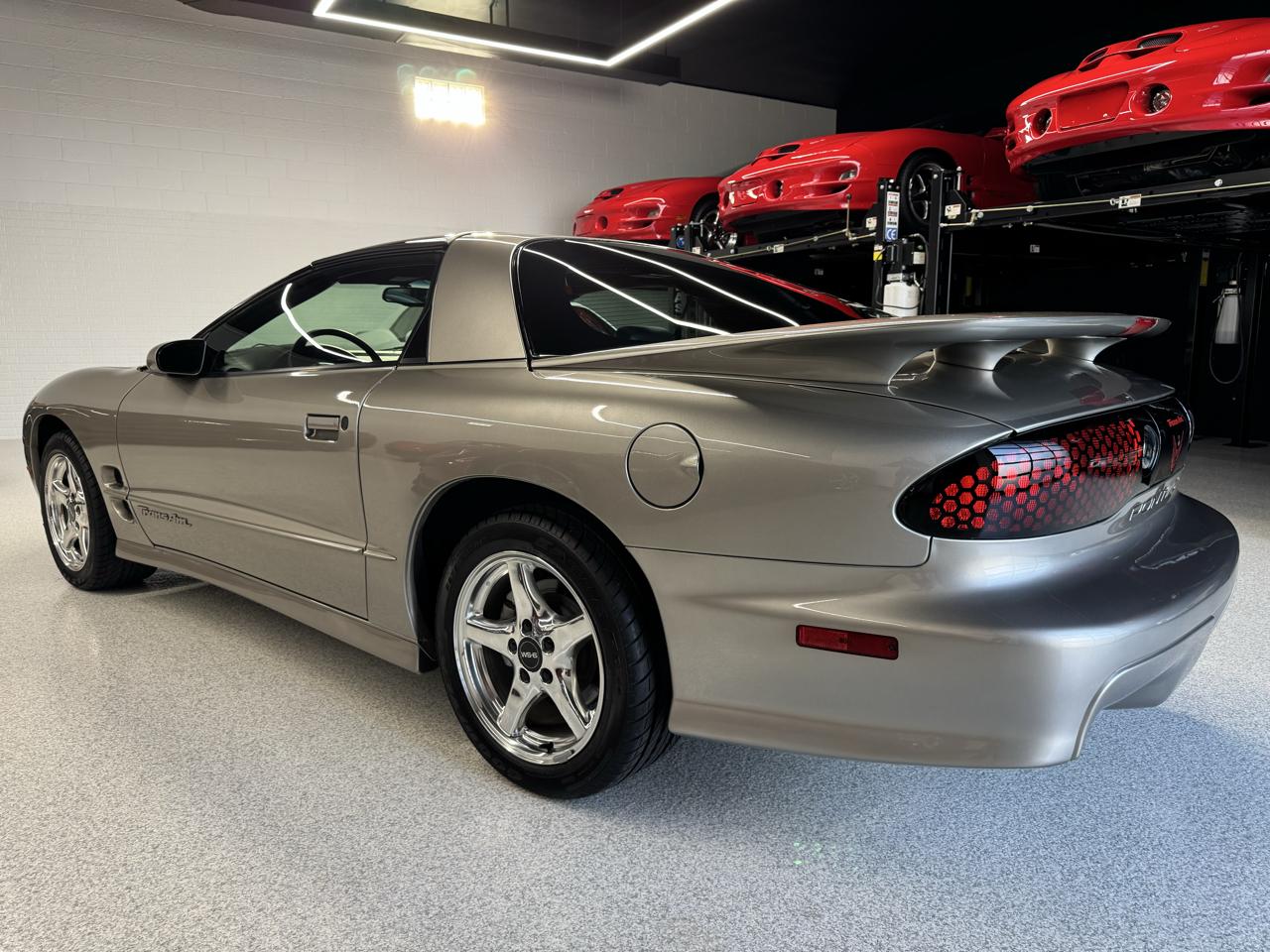 Pontiac Firebird Trans Am WS6 2000