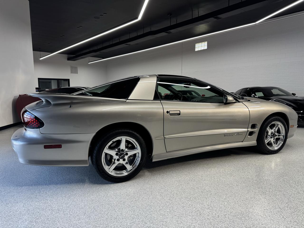 Pontiac Firebird Trans Am WS6 2000