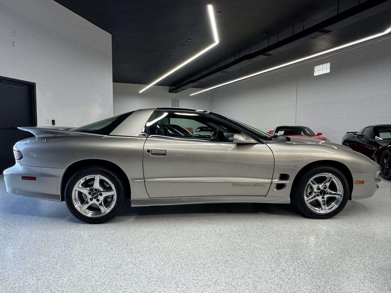 Pontiac Firebird Trans Am WS6 2000