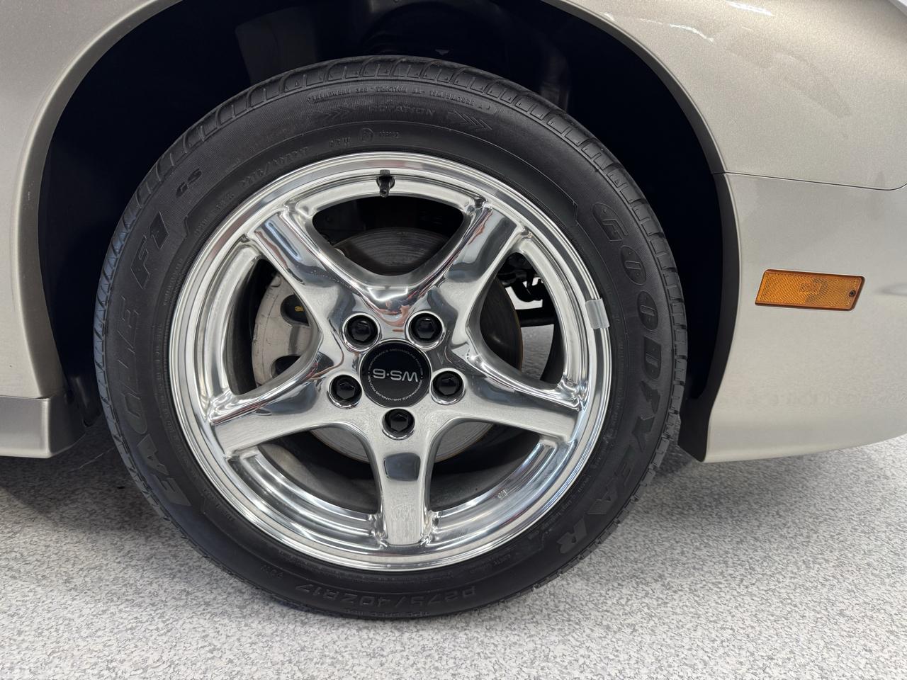 Pontiac Firebird Trans Am WS6 2000