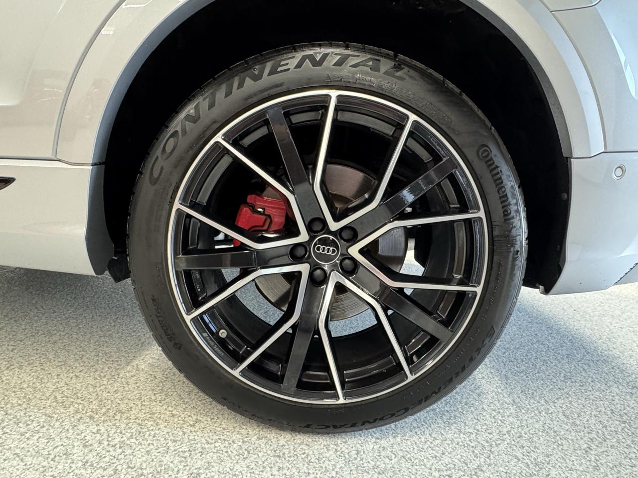 Audi Q8 Premium Plus 55 TFSI quattro 2022