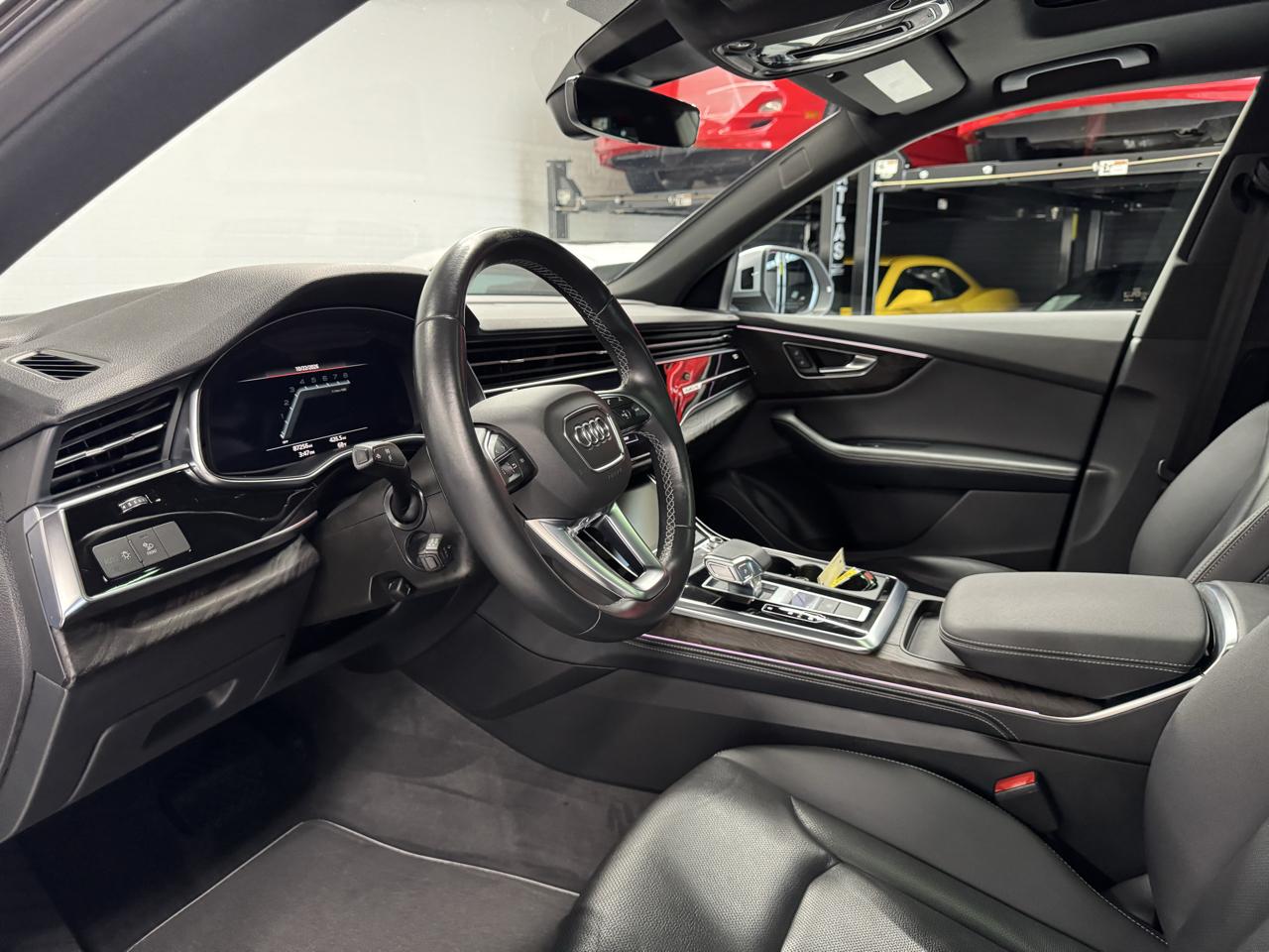 Audi Q8 Premium Plus 55 TFSI quattro 2022