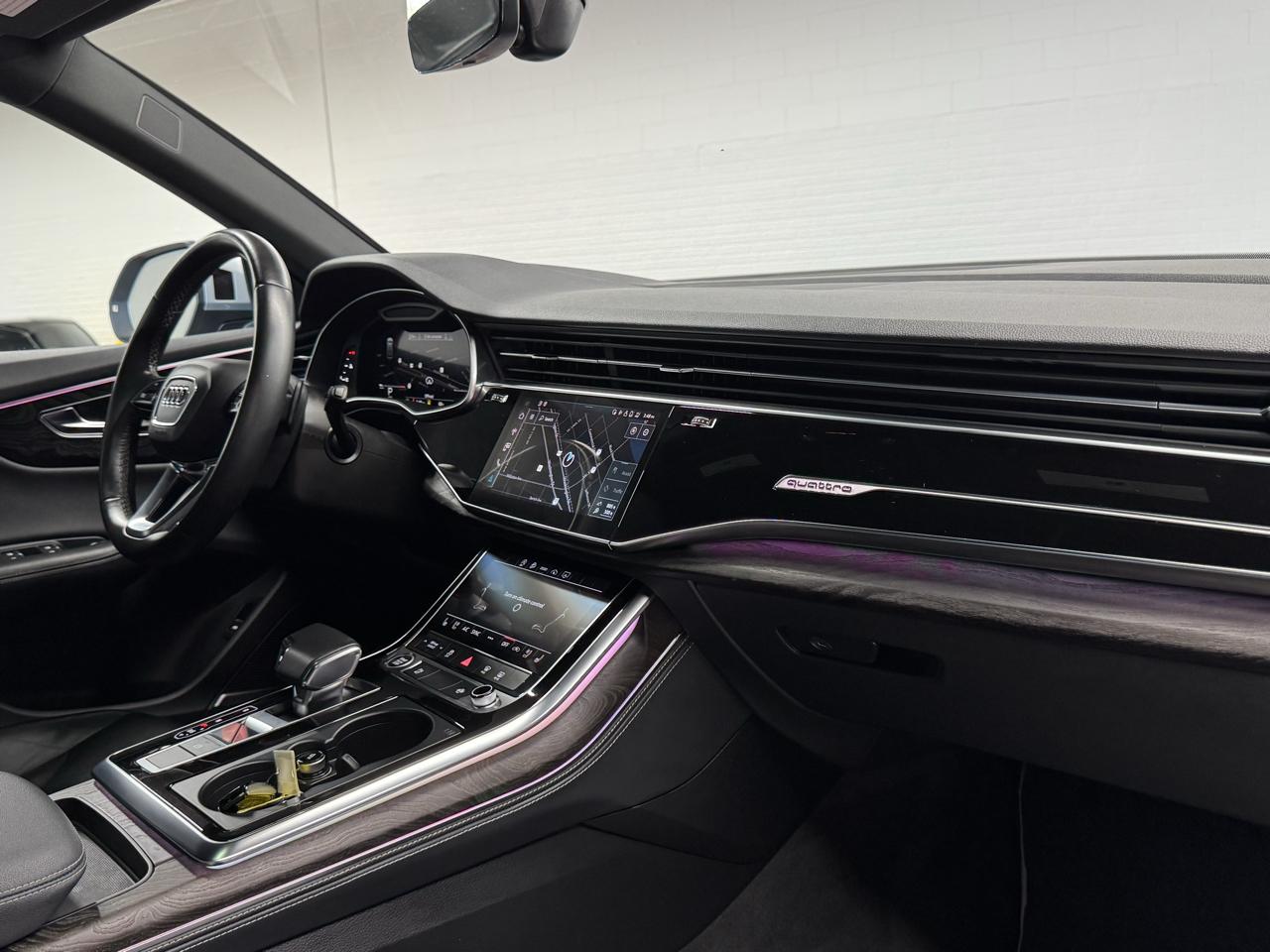 Audi Q8 Premium Plus 55 TFSI quattro 2022