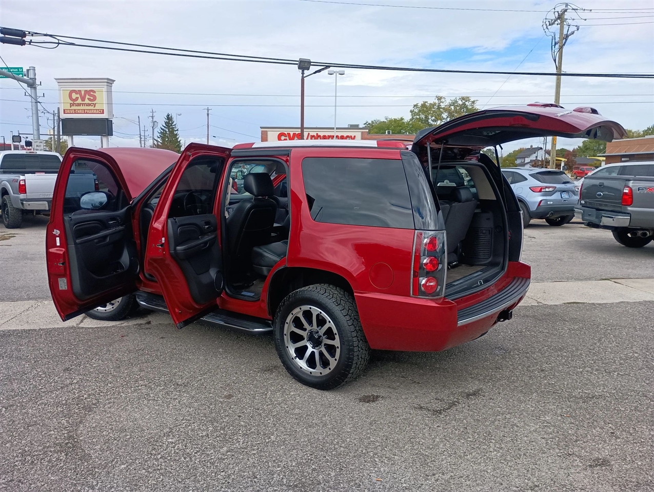 2013 Gmc Yukon Denali photo 4