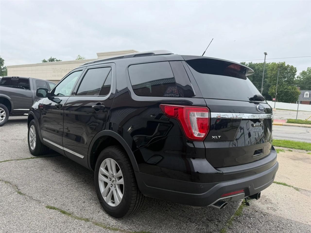 2019 Ford Explorer XLT - Photo 6