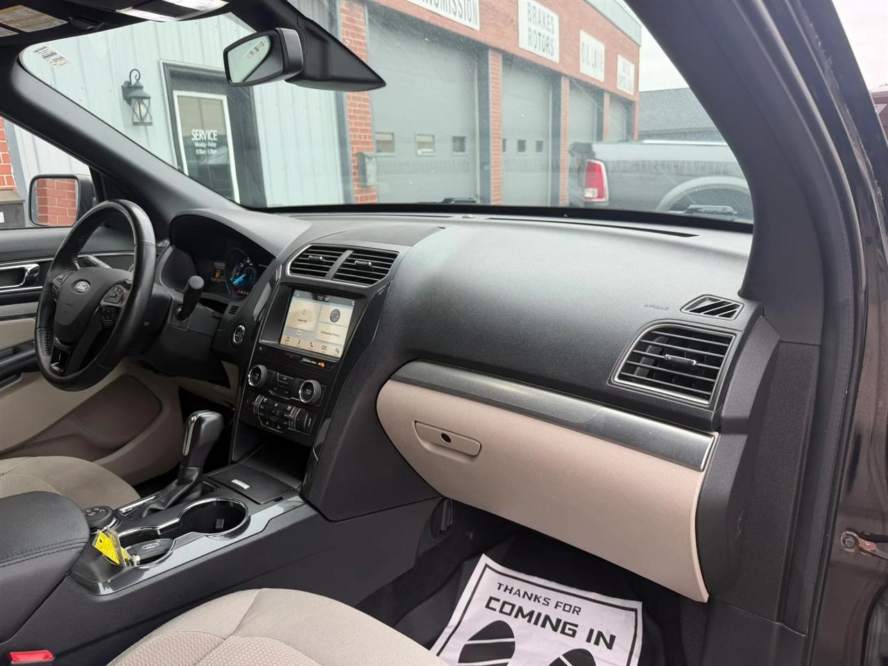 2019 Ford Explorer XLT - Photo 13
