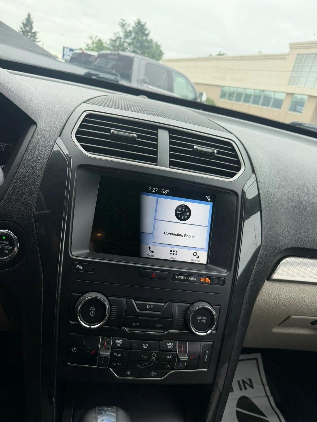 2019 Ford Explorer XLT - Photo 20