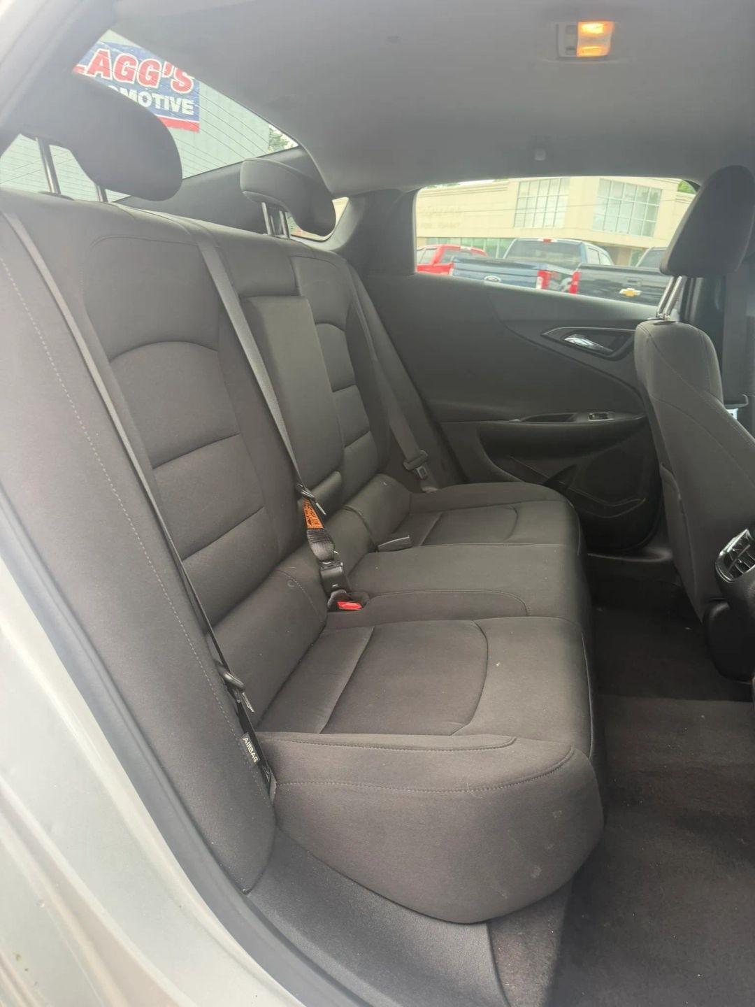2020 Chevrolet Malibu 1LT - Photo 10