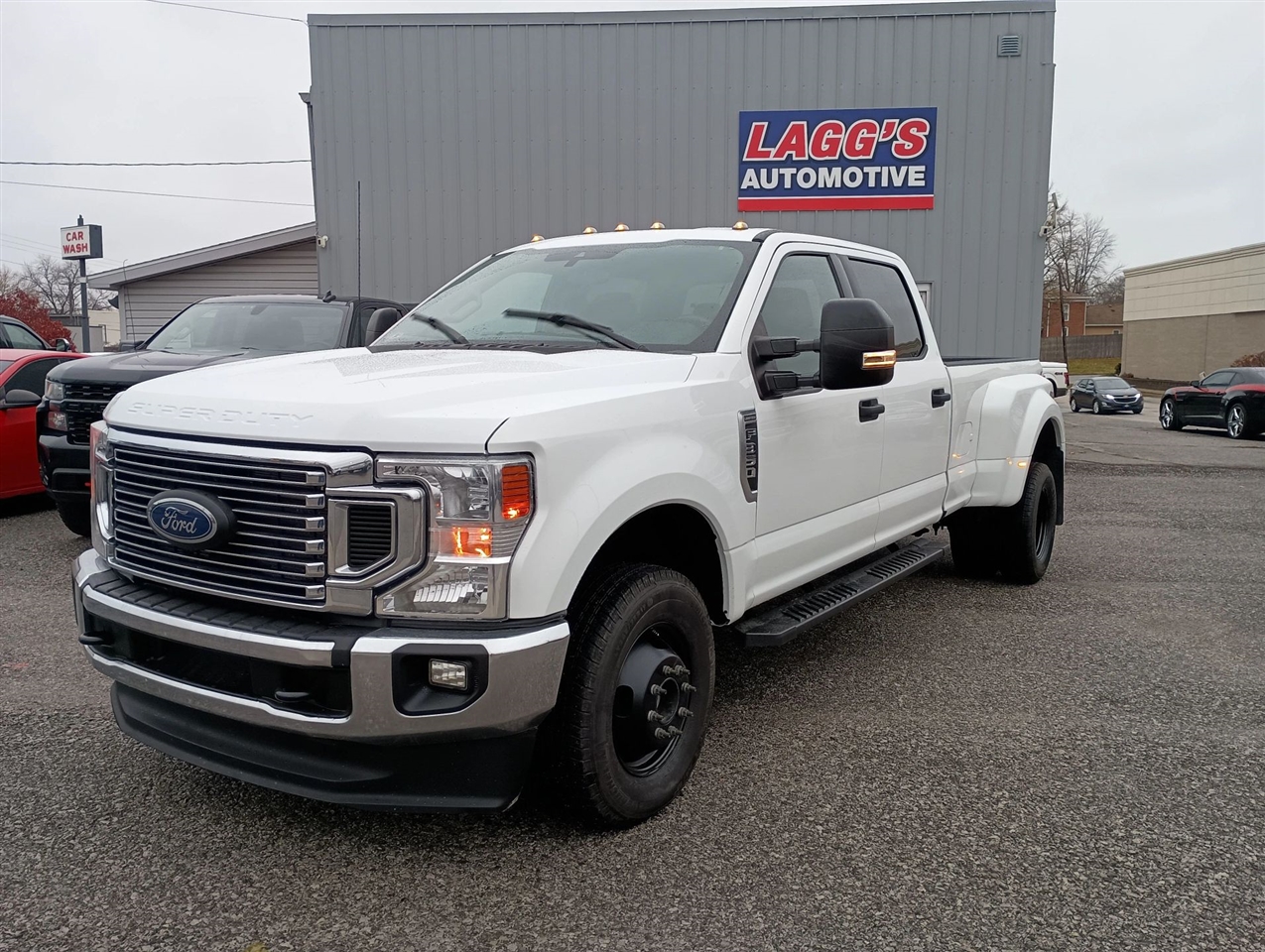2022 Ford F-350 SD XLT Pickup 4D 8 ft